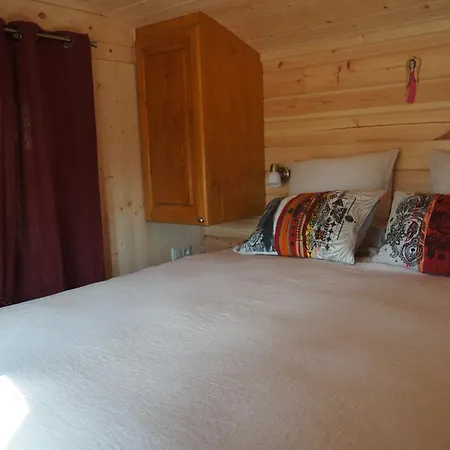 Casa vacanze Le Pont Rouge Roulotte *