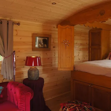 Le Pont Rouge Roulotte Casa vacanze Sylvéréal